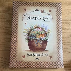 Vtg CGH Medical Center Cookbook Sterling IL 2002 Favorite Recipes From the Heart